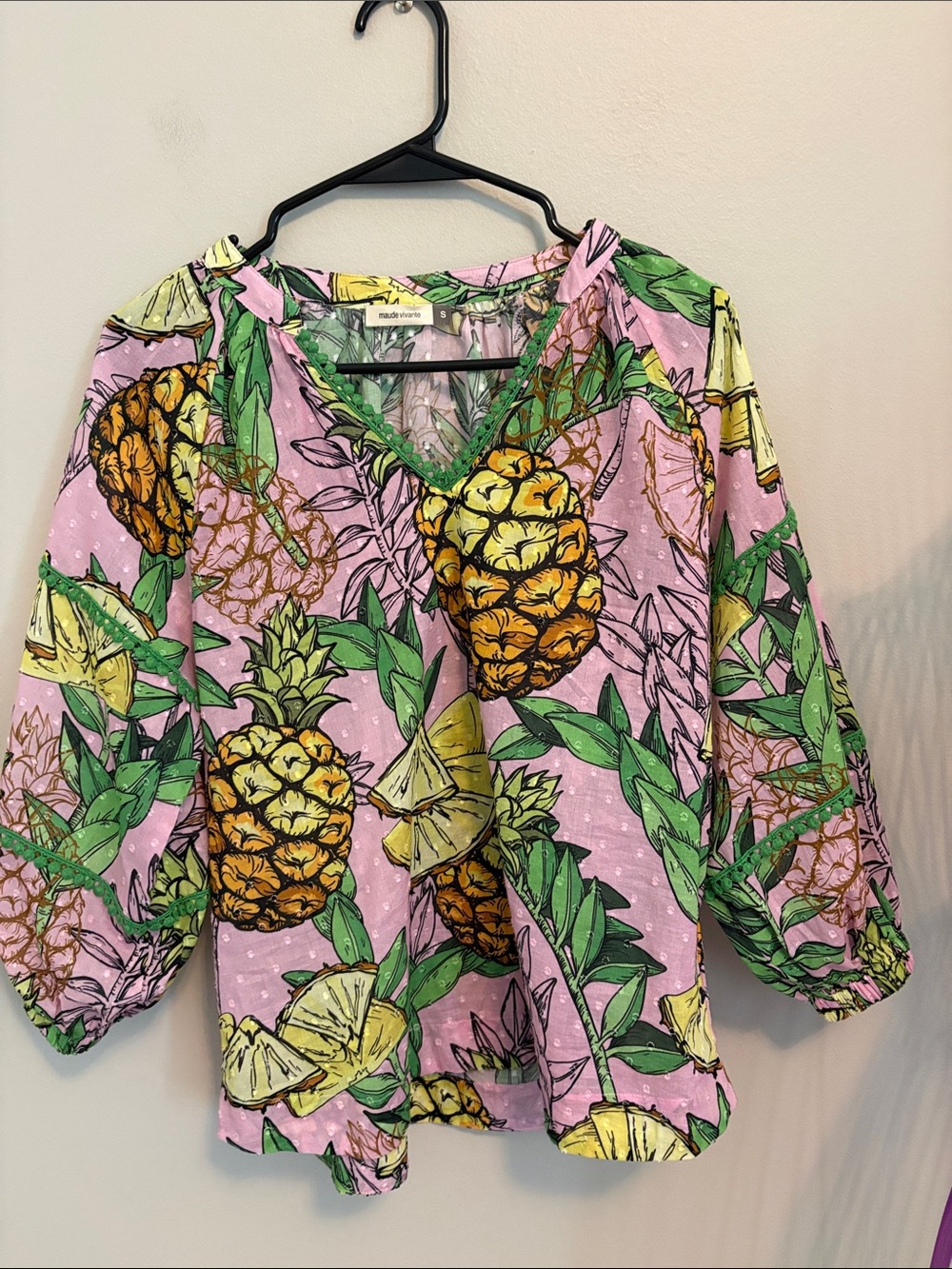 Maude Vivante Pineapple -Print V-Neck Blouse in Pink